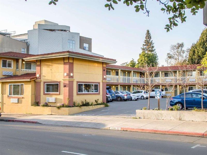 Signature Inn Berkeley Exterior photo