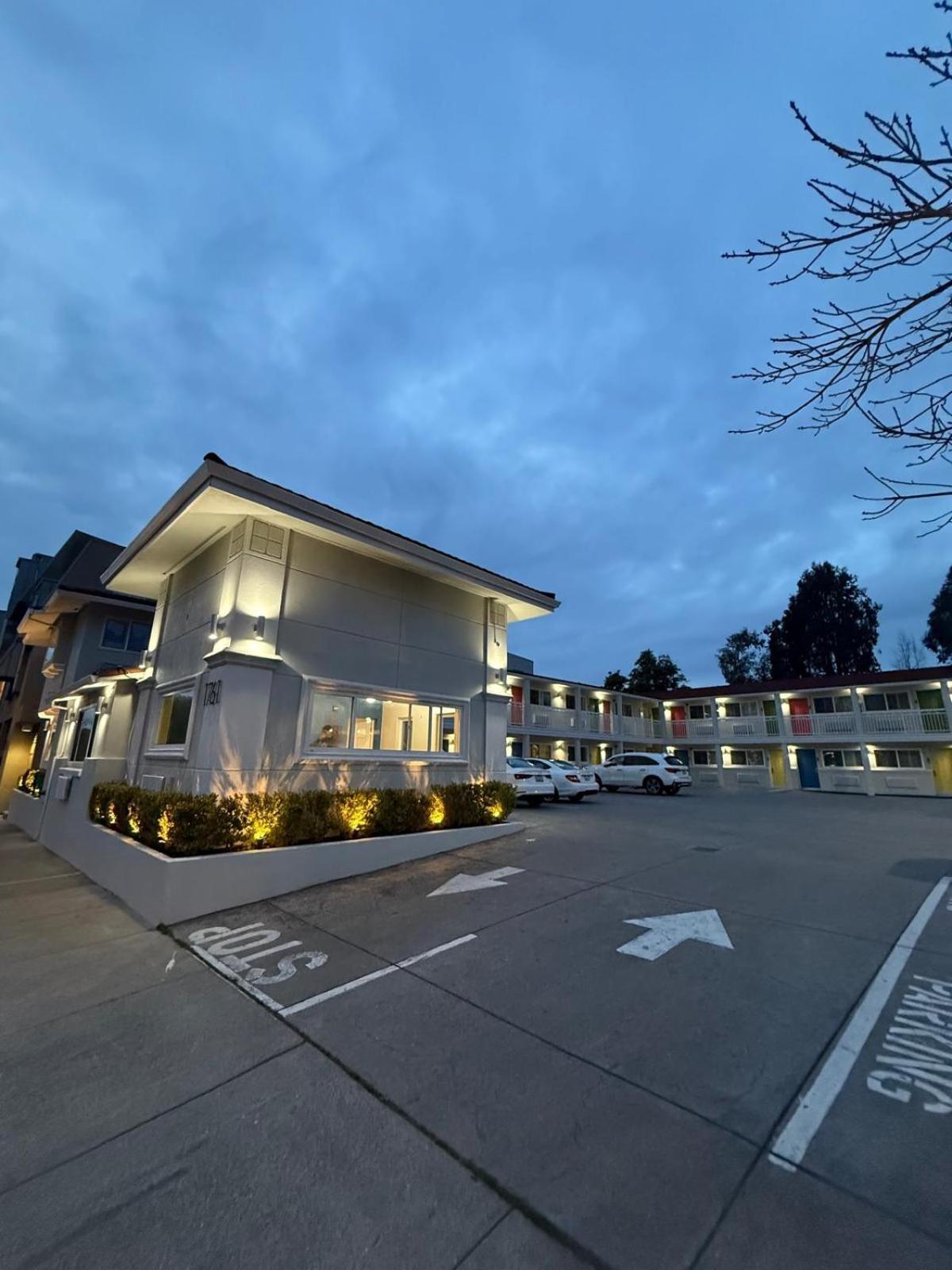 Signature Inn Berkeley Exterior photo